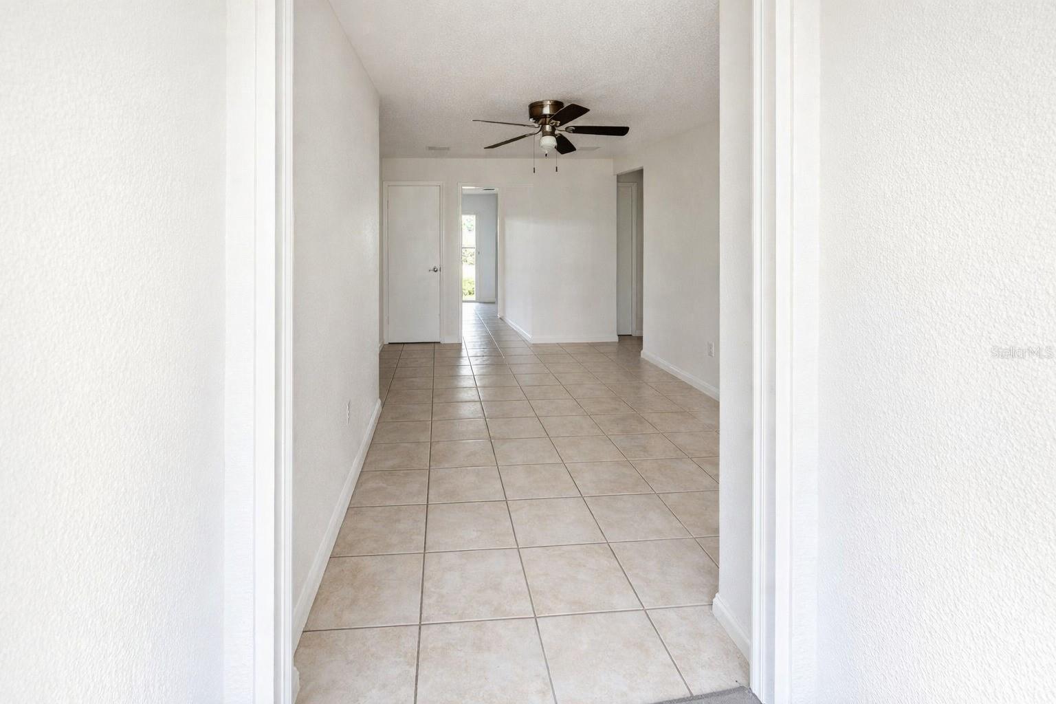 717 LUNAR LAKE CIRCLE