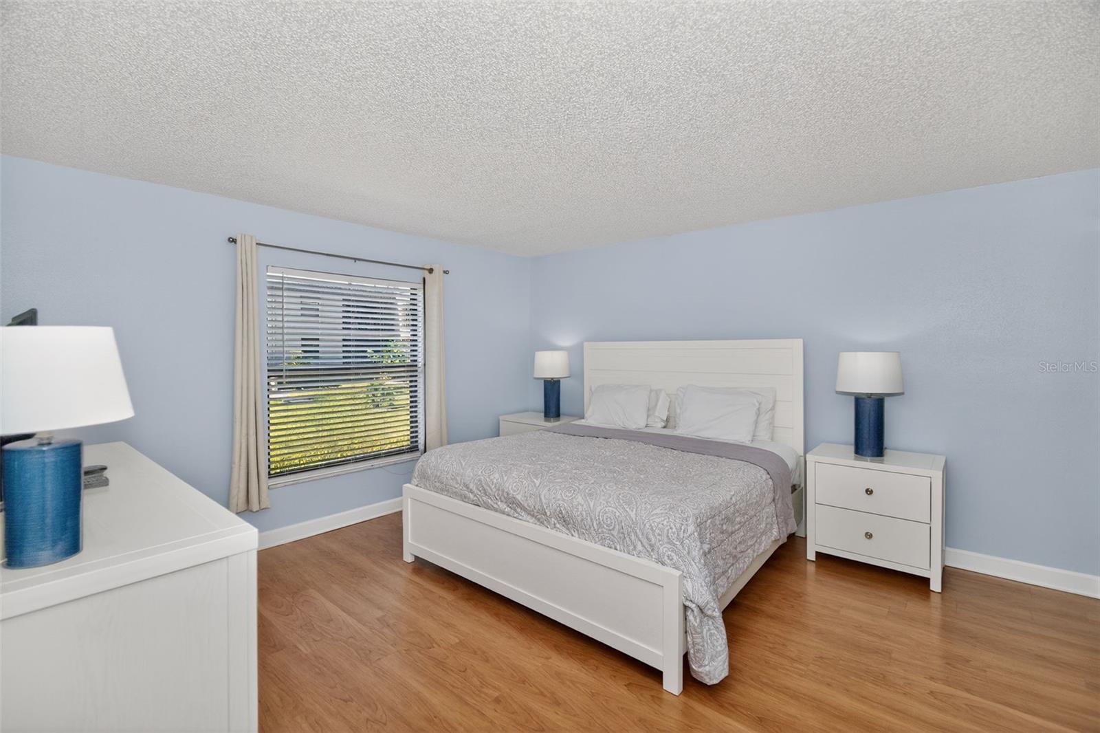 SEA CLUB OF INDIAN SHORES CONDO - Residential
