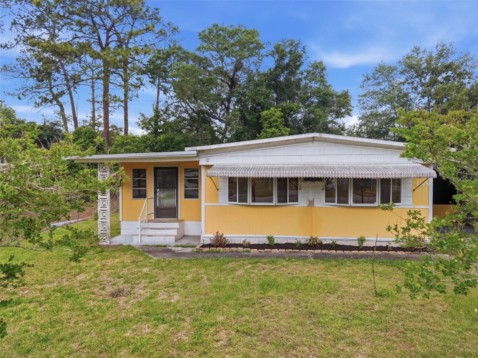 WOODLAND MANOR MOBILE HOME - Residential