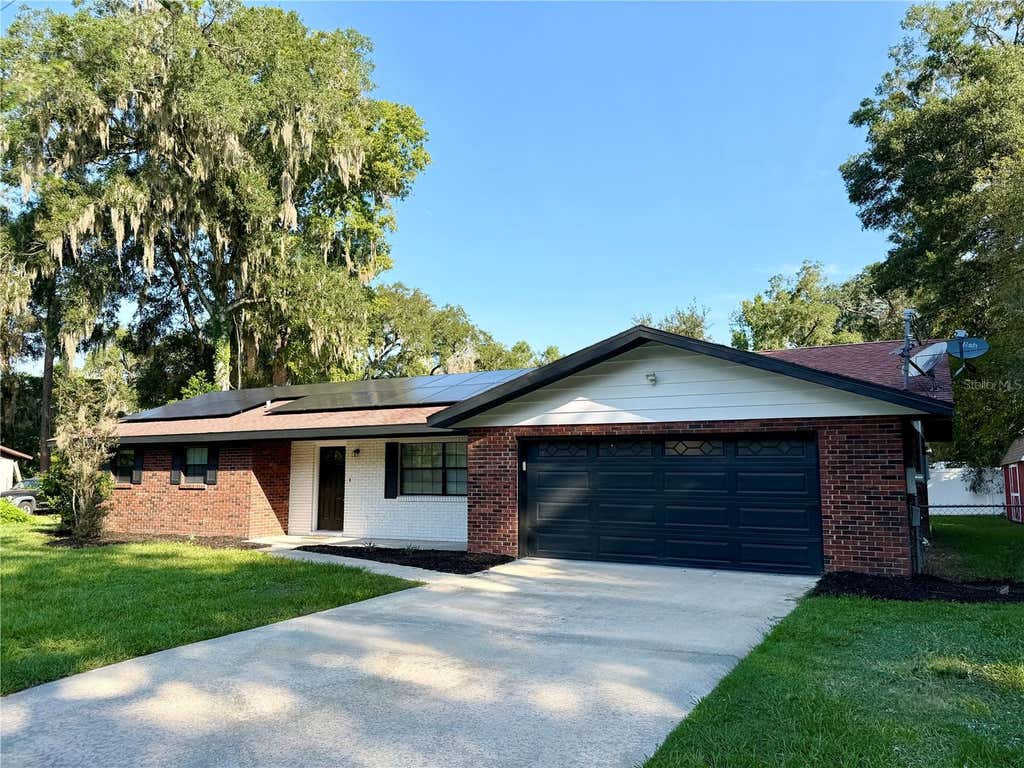 Photo of 2555 SE 67th Street, Ocala, FL 34480 (MLS # R4911868)