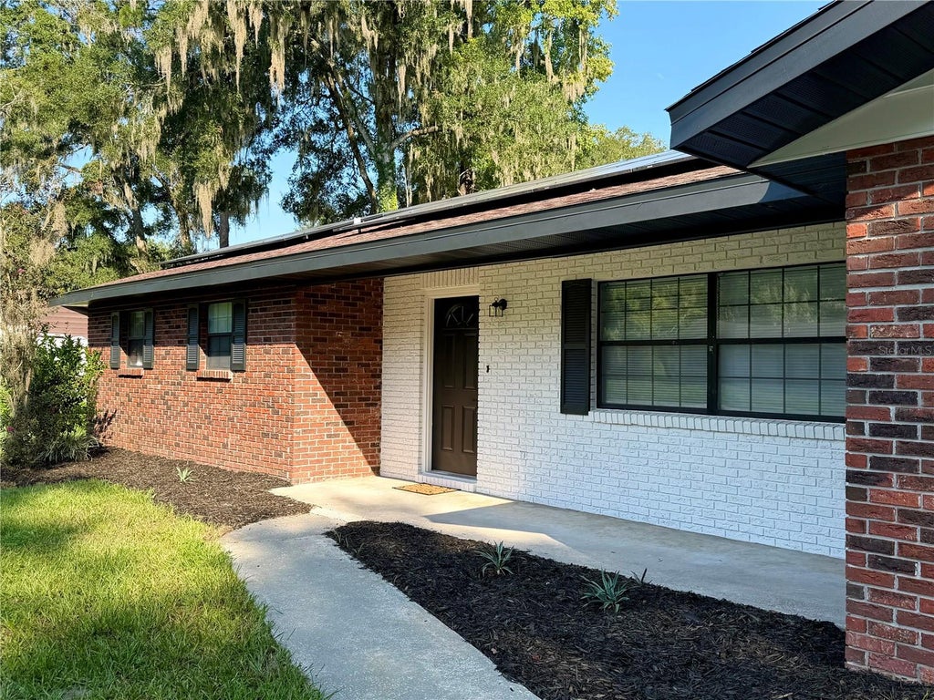 Photo of 2555 SE 67th Street, Ocala, FL 34480 (MLS # R4911868)