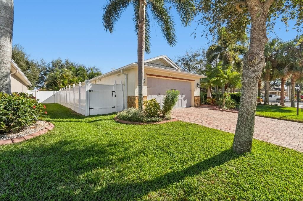 Photo of 7119 35th Lane E, Sarasota, FL 34243 (MLS # TB8458559)