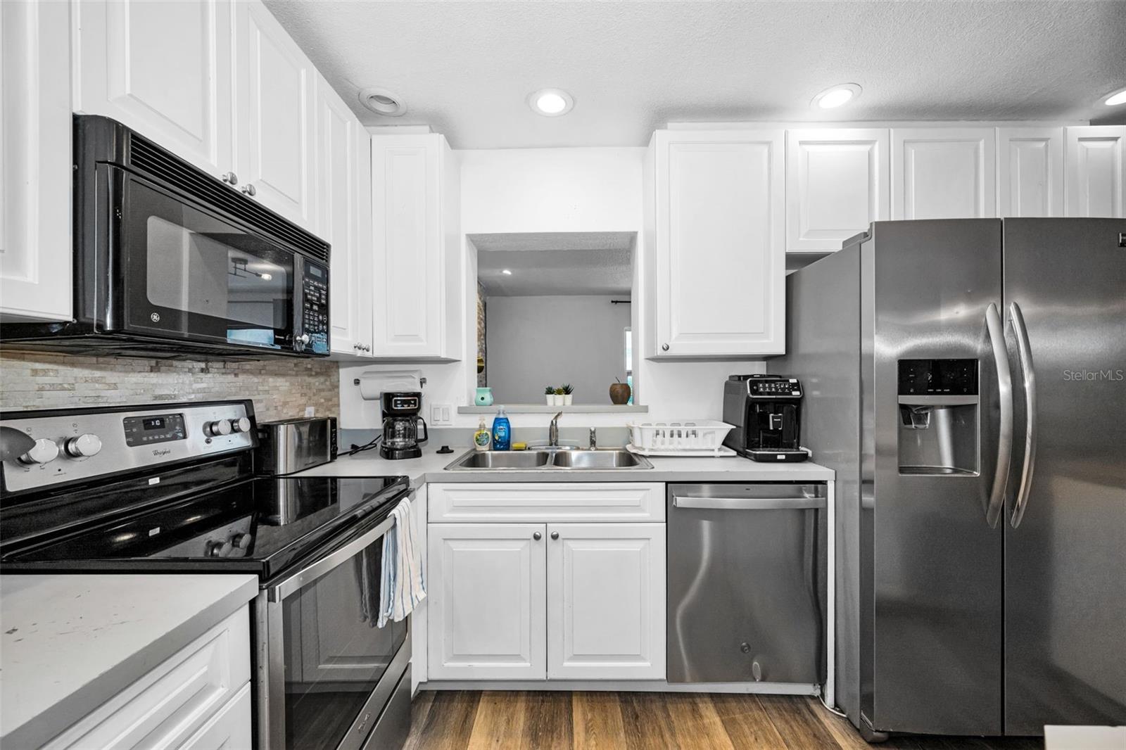 CENTRAL PARK ESTATES - Residential