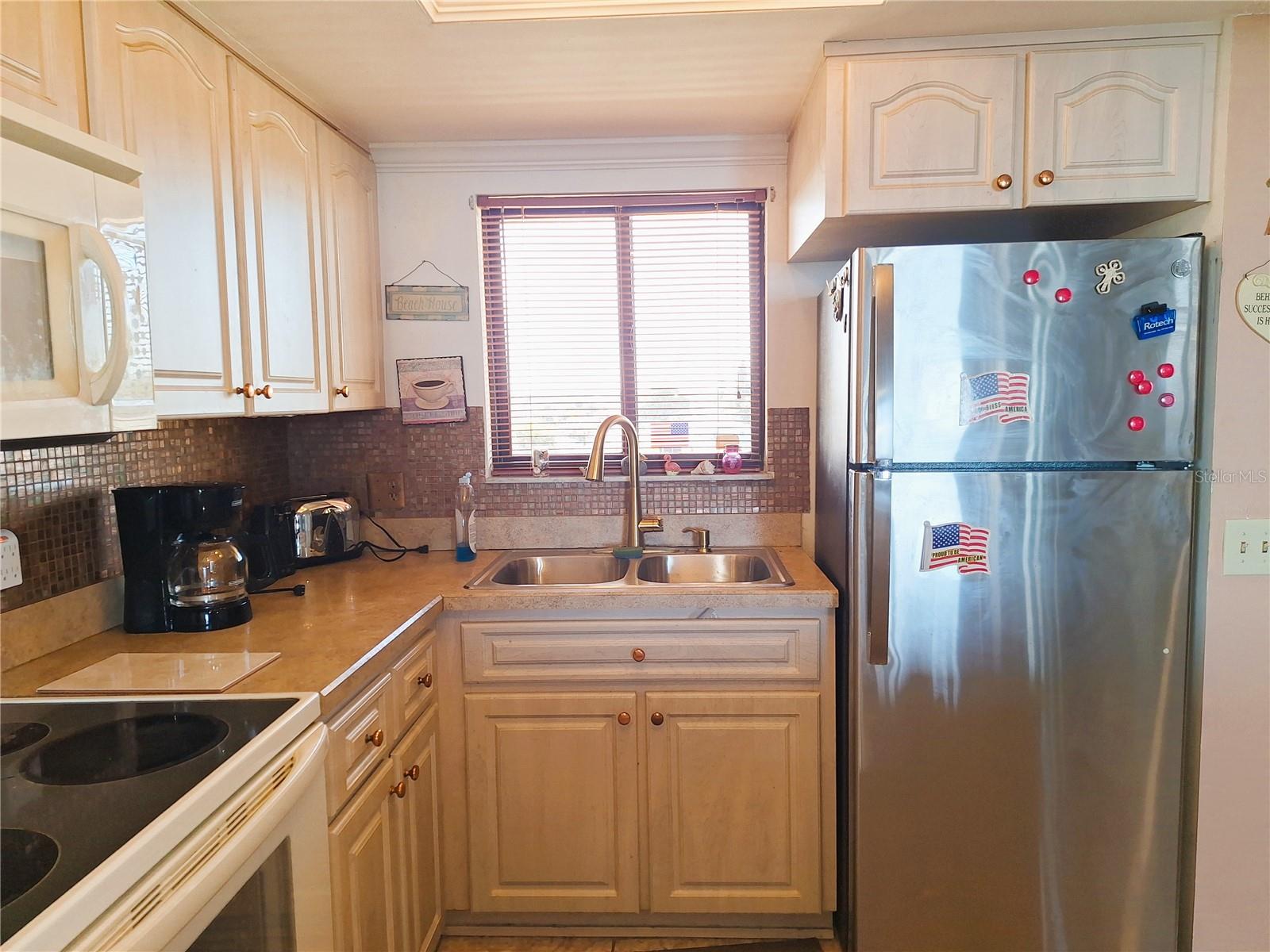 GULF ISLAND BEACH TENNIS - Residential Lease