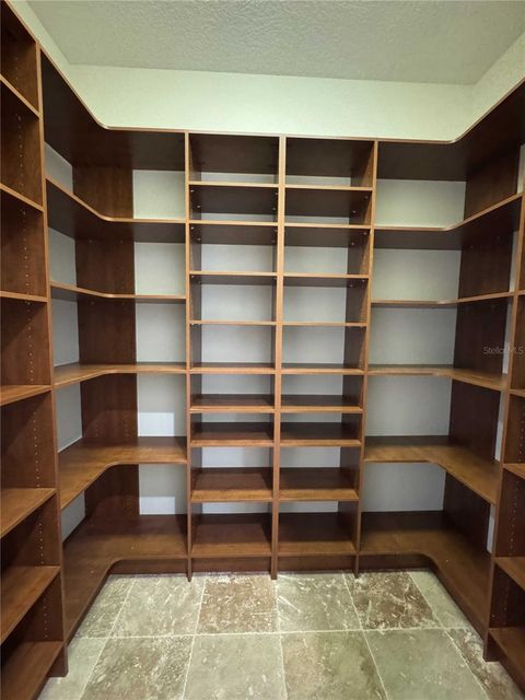 Tiny photo for 1701 SE 28th Street, Ocala, FL 34471 (MLS # OM712523)