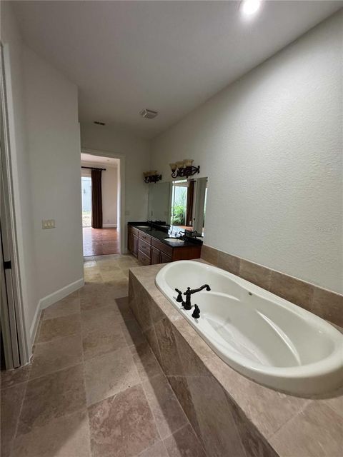 Tiny photo for 1701 SE 28th Street, Ocala, FL 34471 (MLS # OM712523)