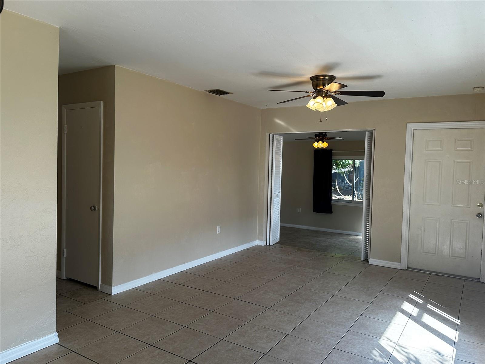 PORT CHARLOTTE SEC 033 - Residential Lease