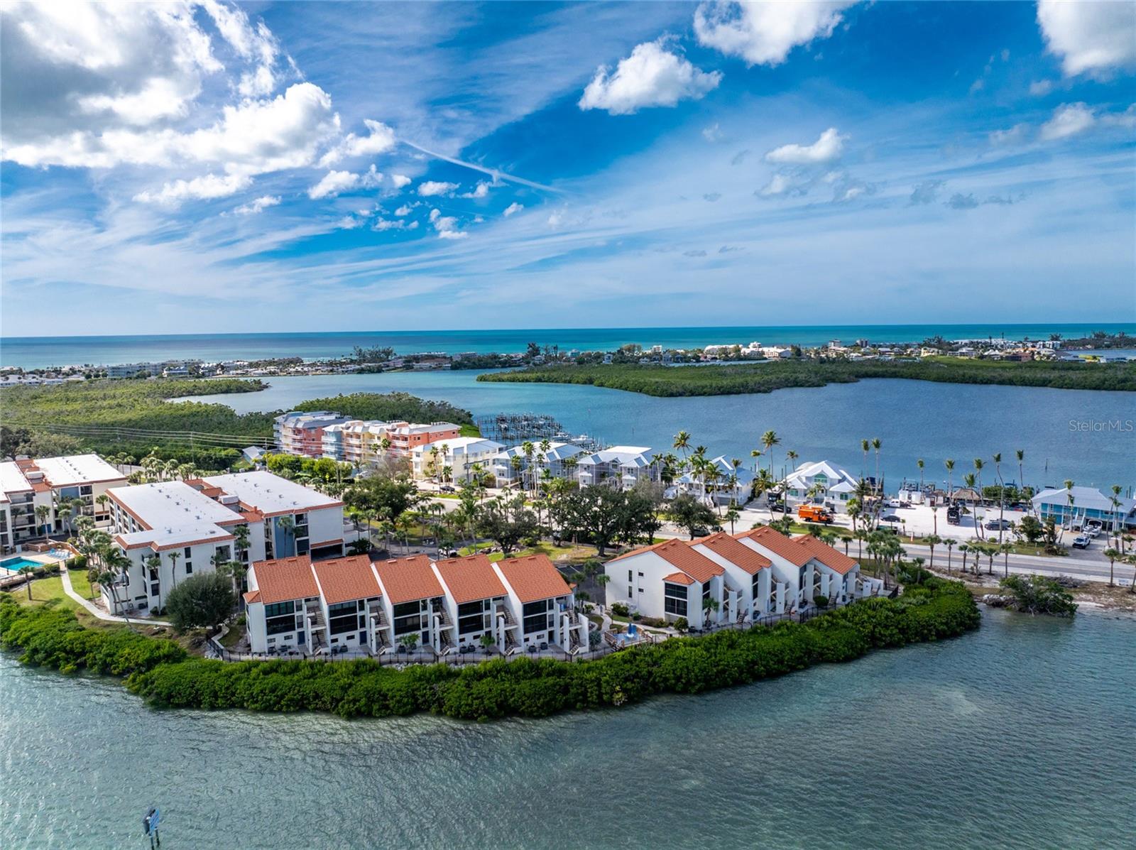 SANDPIPER KEY BLDG 01 - Residential