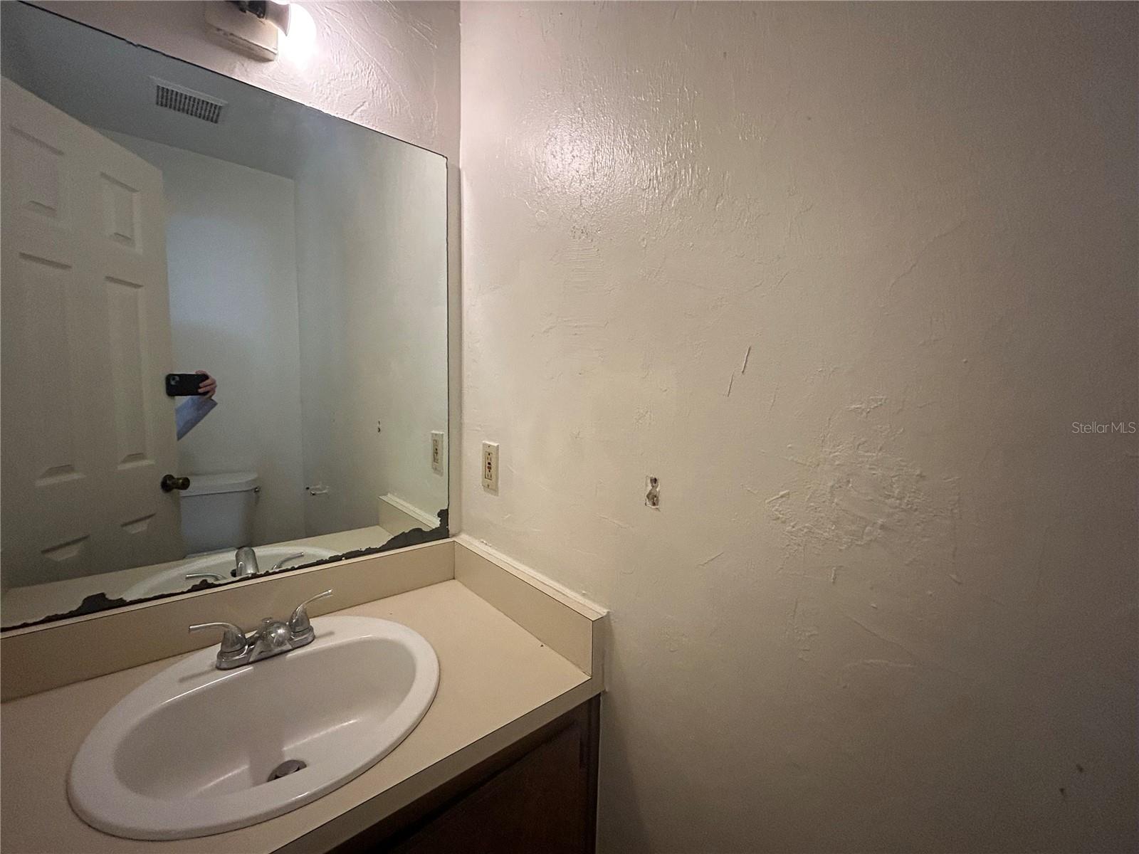 CEDAR RIDGE - Residential Lease