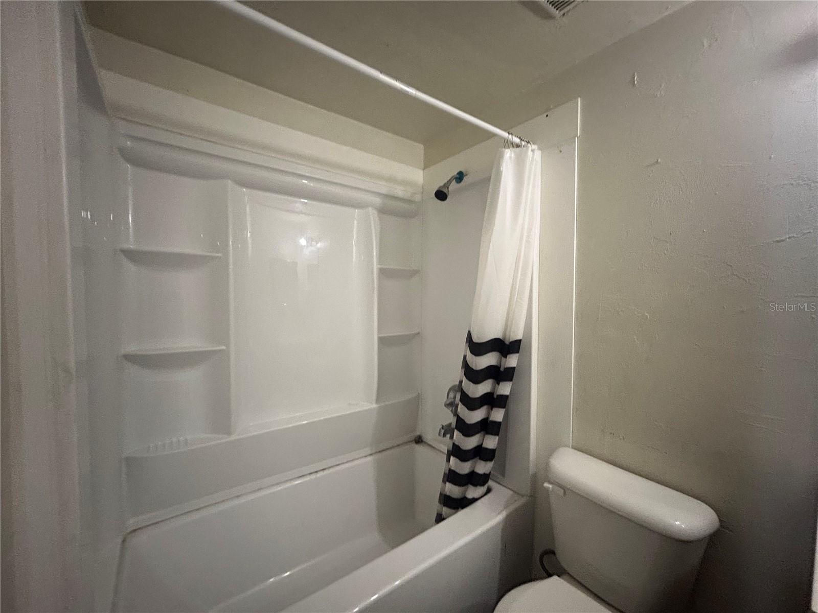 CEDAR RIDGE - Residential Lease