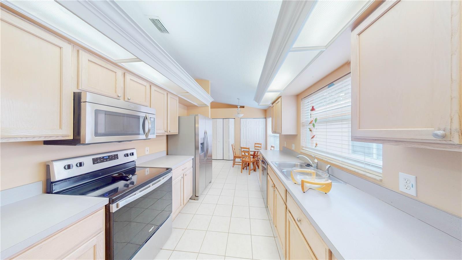 BLOOMINGDALE SEC EE PH - Residential