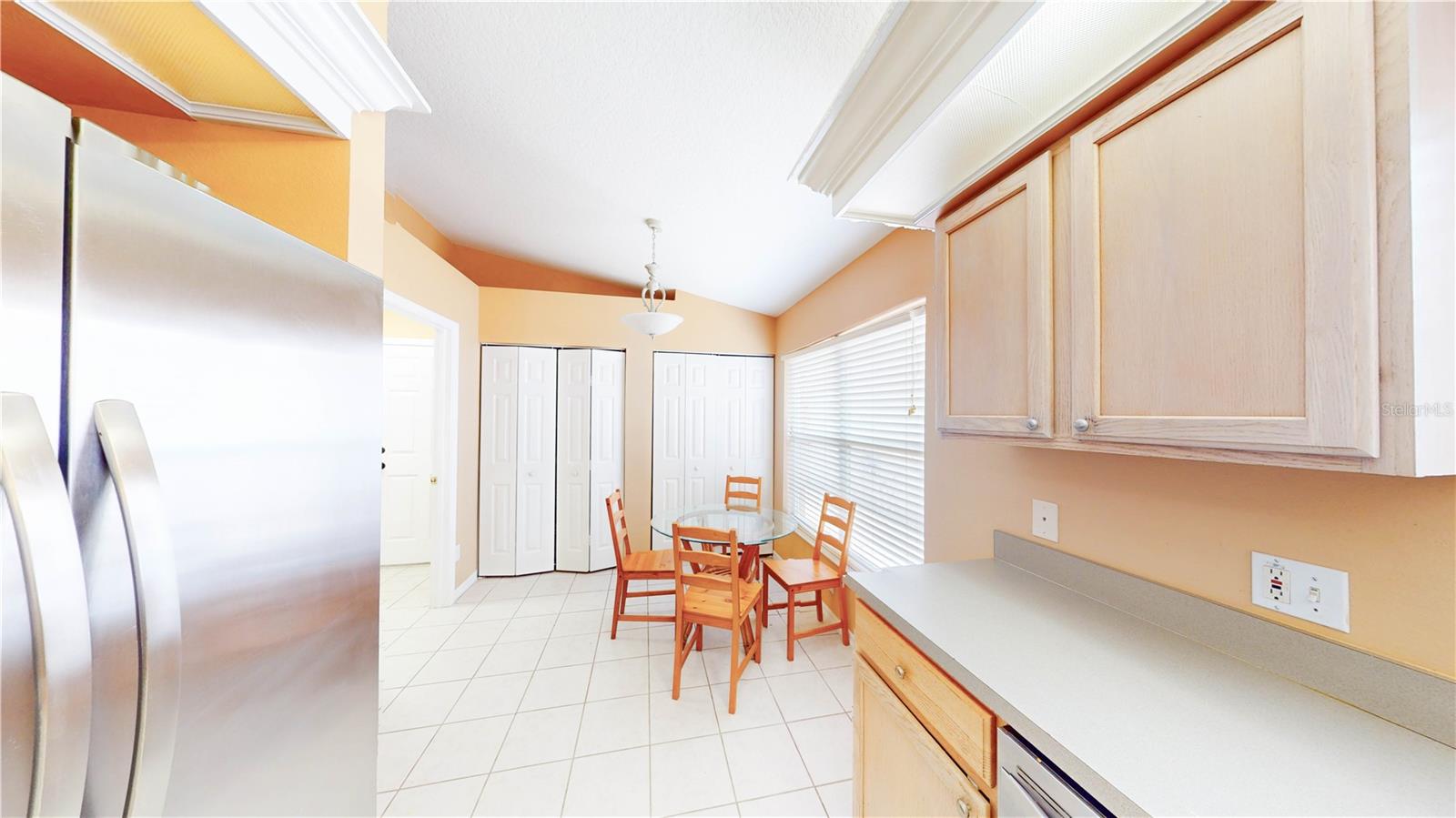 BLOOMINGDALE SEC EE PH - Residential