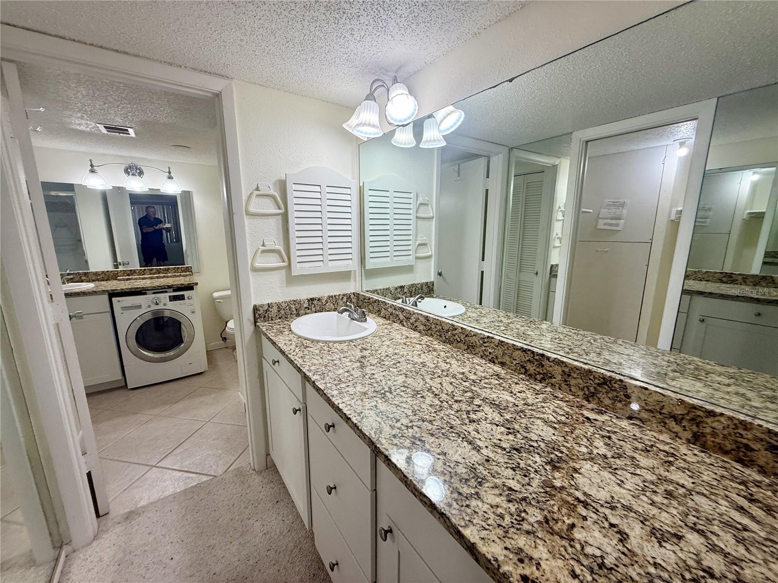 PLAZA GARDENS - Residential Lease