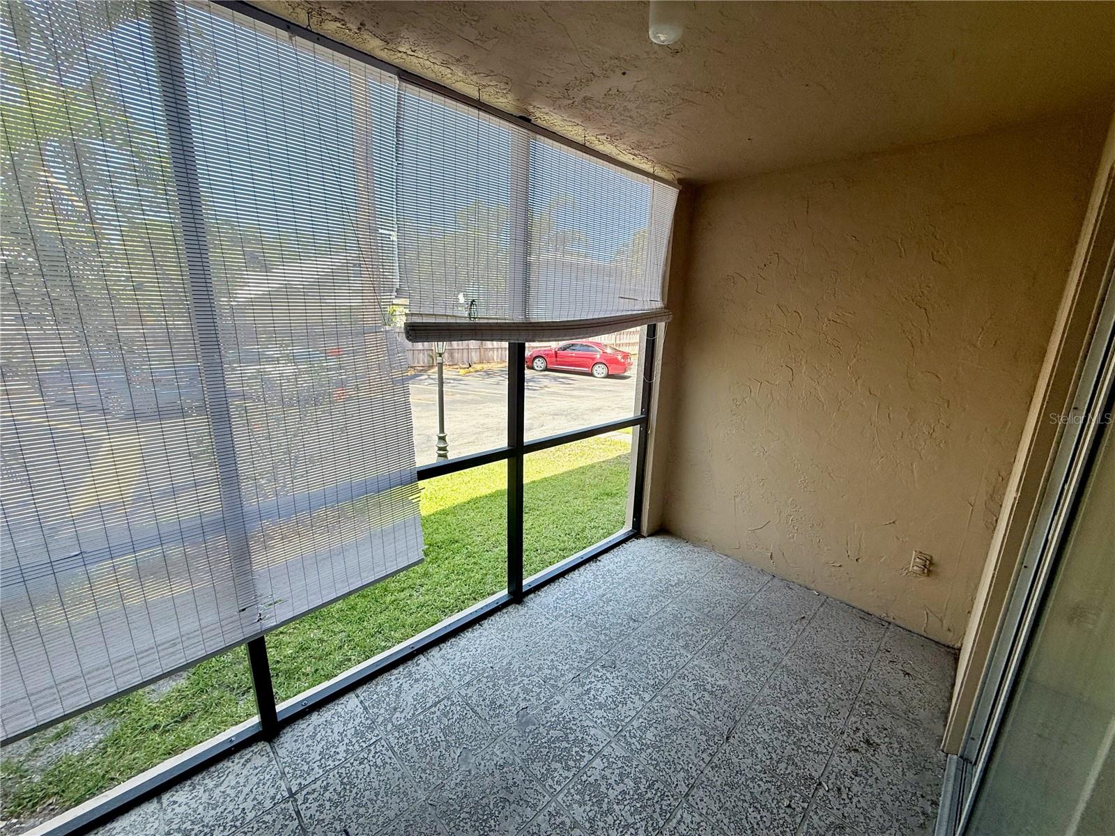 PLAZA GARDENS - Residential Lease