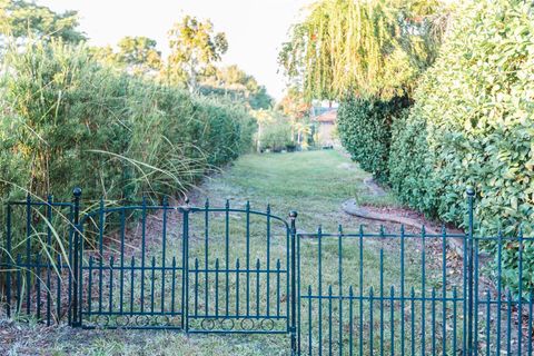 Tiny photo for 313 Crestrun Loop, Leesburg, FL 34748 (MLS # V4946139)