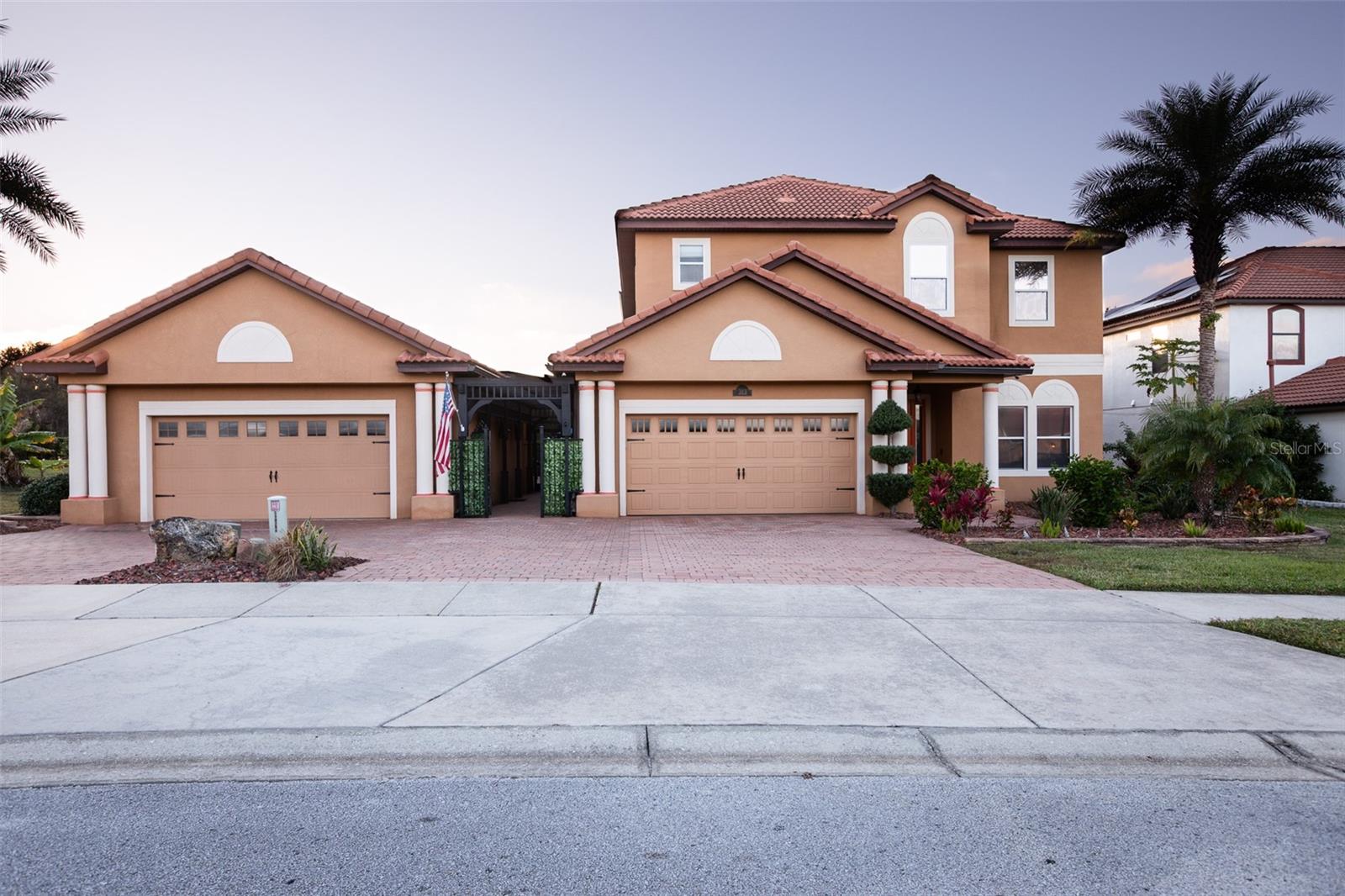 LEESBURG CRESTRIDGE AT LEESBURG - Residential