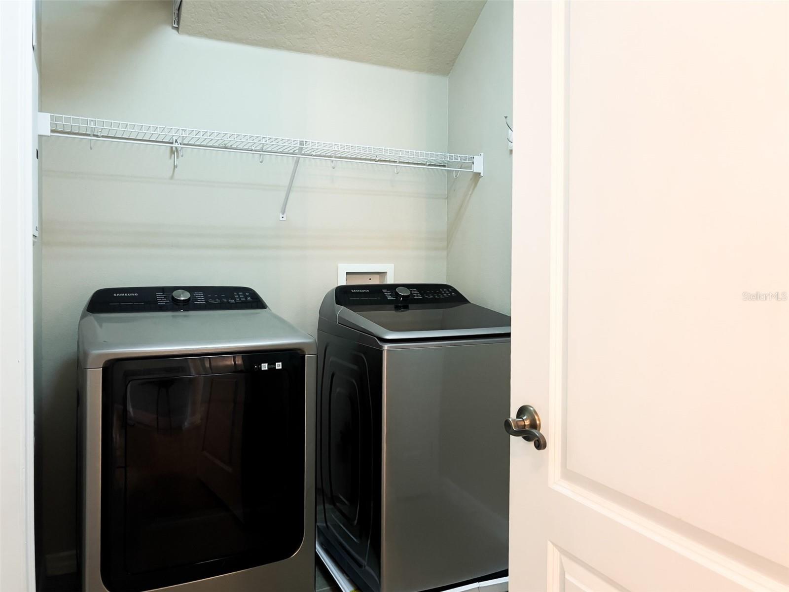 LEESBURG CRESTRIDGE AT LEESBURG - Residential