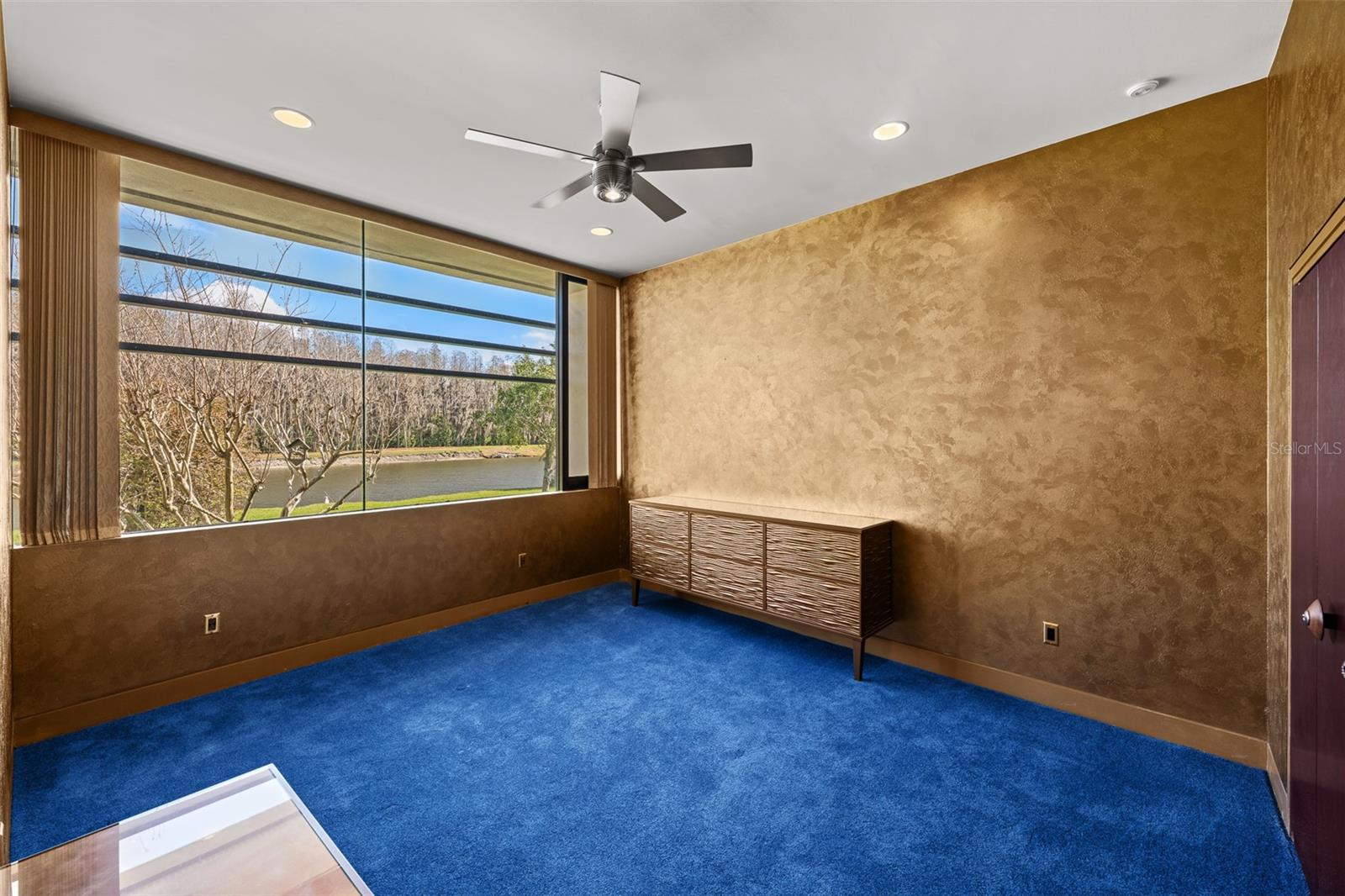 CHEVAL POLO & GOLF CL PHAS - Residential