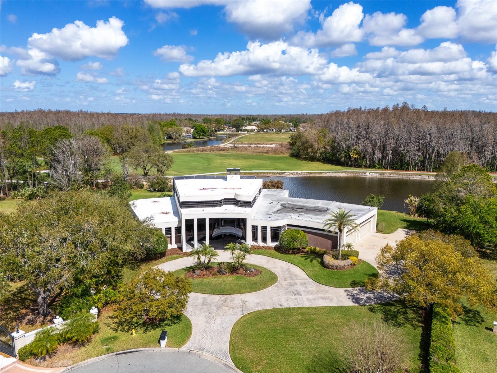 CHEVAL POLO & GOLF CL PHAS - Residential