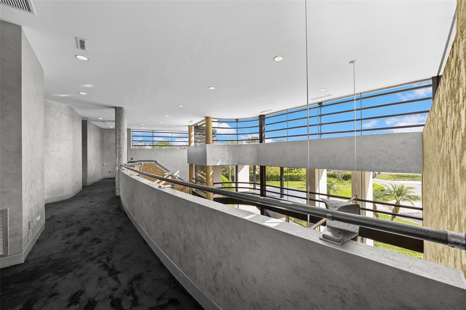 CHEVAL POLO & GOLF CL PHAS - Residential