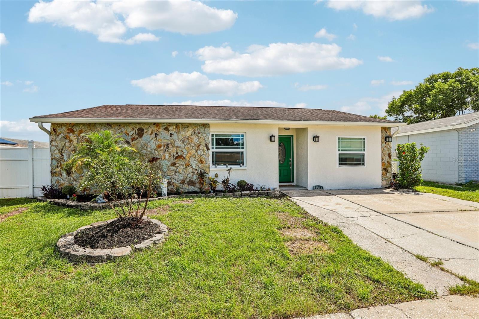 1009 COOLWOOD PLACE - Photo 2