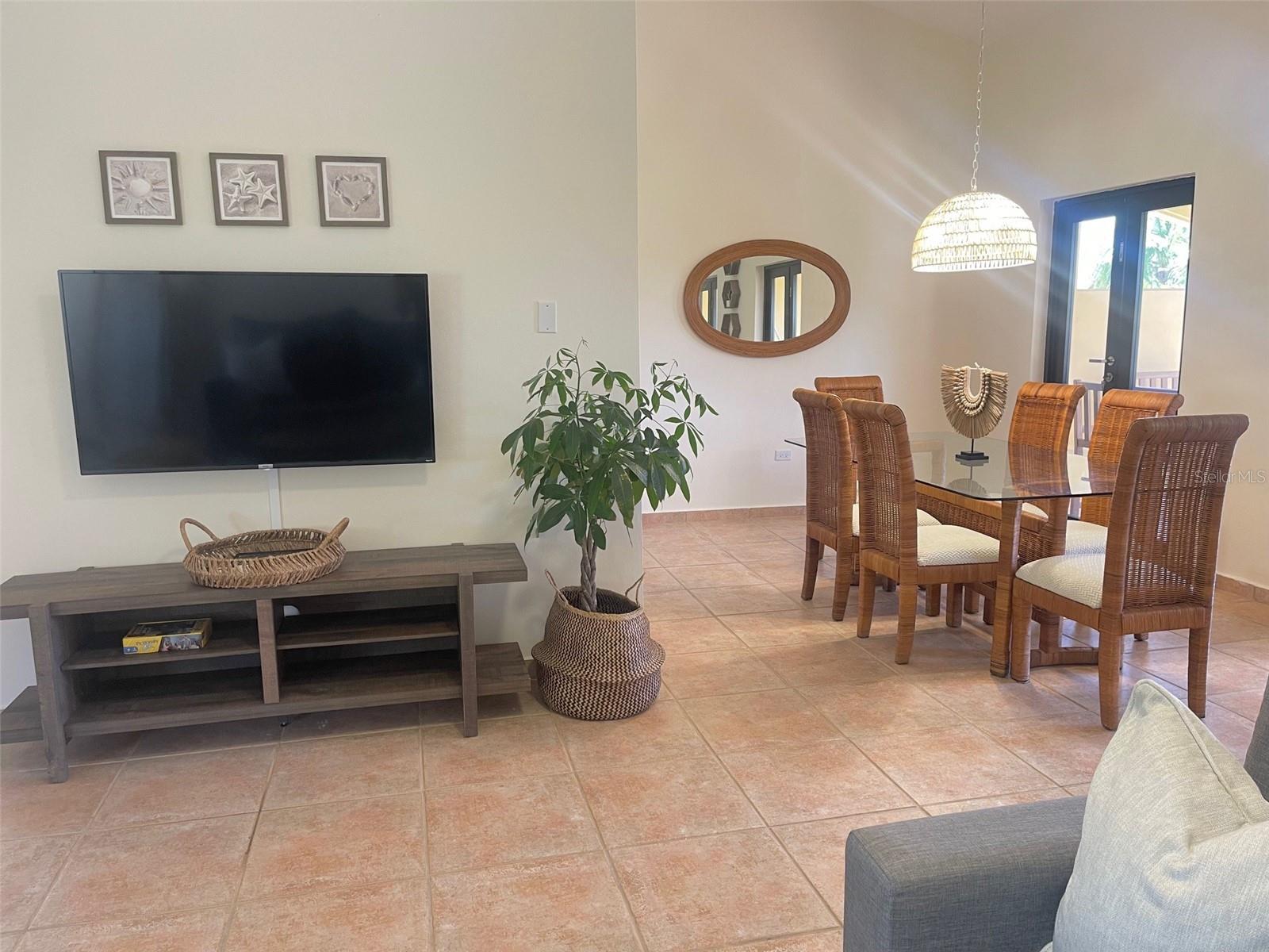 MONTESOL - Residential