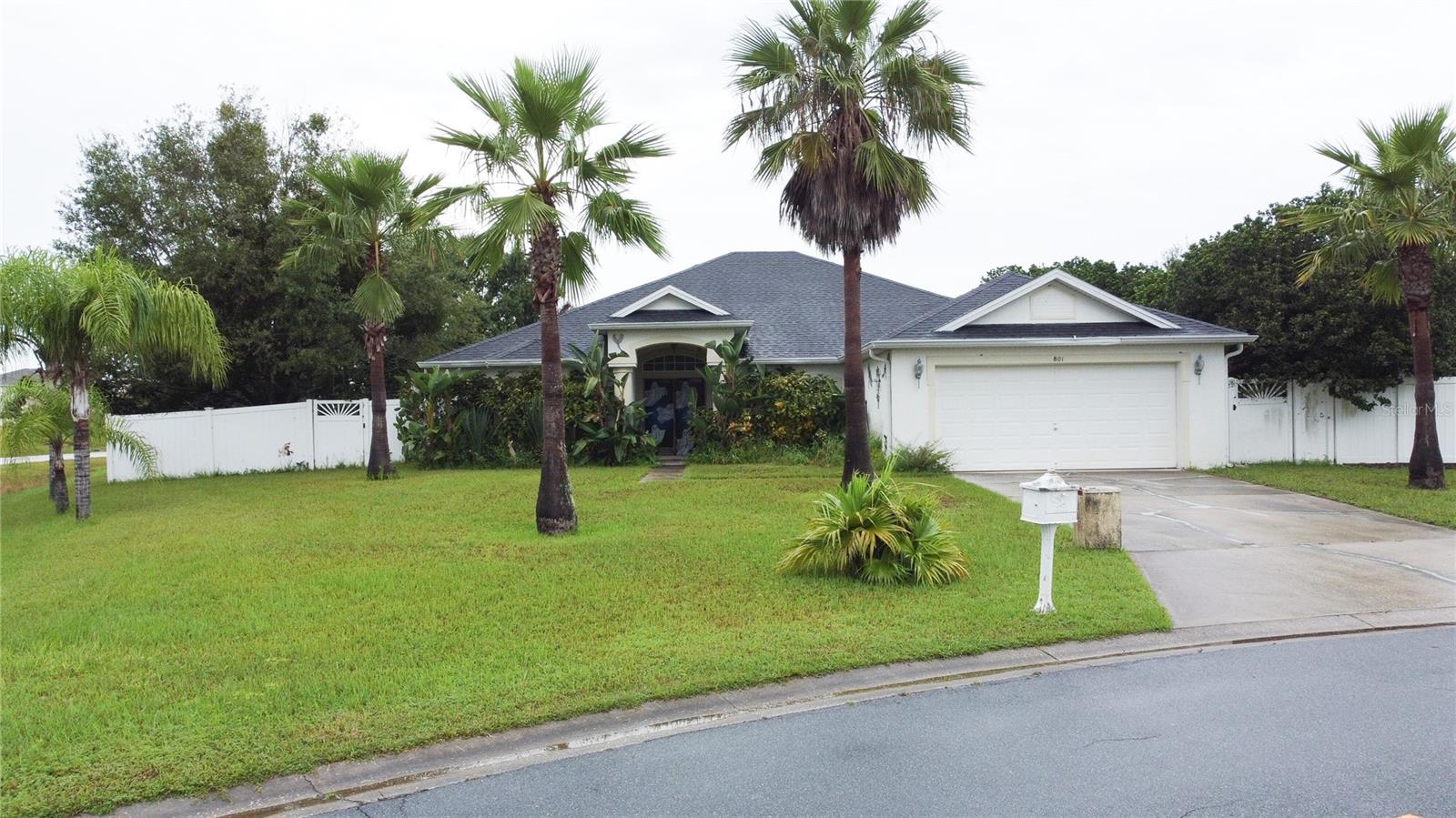 Spacious 4 Bedroom in Poinciana Village! Conveniently located in the heart of Kissimmee’s established Poinciana Village, this 4 bed / 2.5 bath home has 2,418 sqft of space to make your own. Enjoy easy access to downtown Orlando, the airport, theme parks all within an hour’s drive, with groceries and restaurants less than a mile away. Featuring a 4-YEAR-OLD ROOF and plenty of potential. Don’t miss out the opportunity!