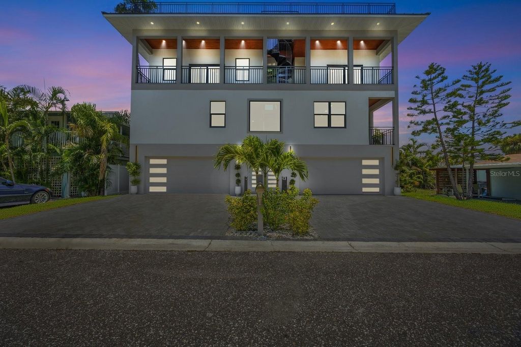 Photo of 18077 3rd Street E, Redington Shores, FL 33708 (MLS # TB8406668)