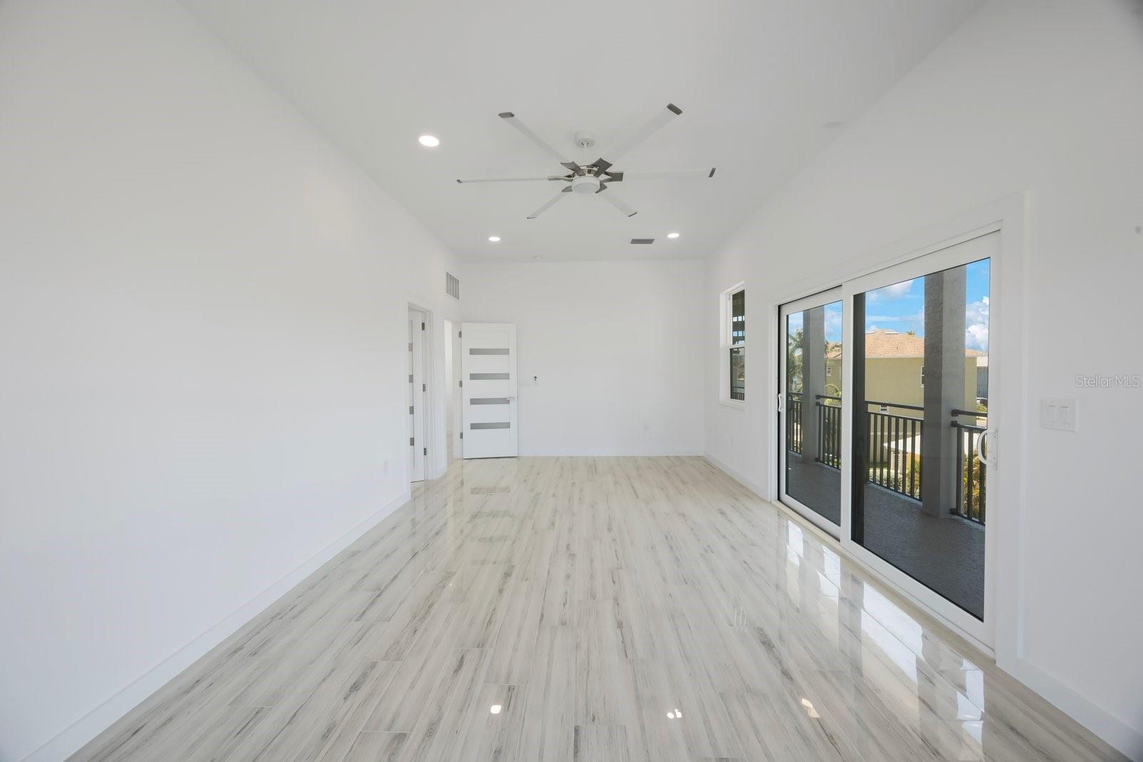 SURFSIDE SUB 3 - Residential