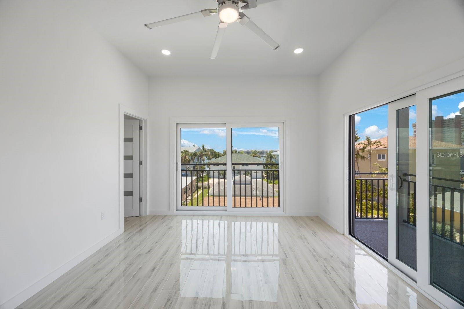 SURFSIDE SUB 3 - Residential
