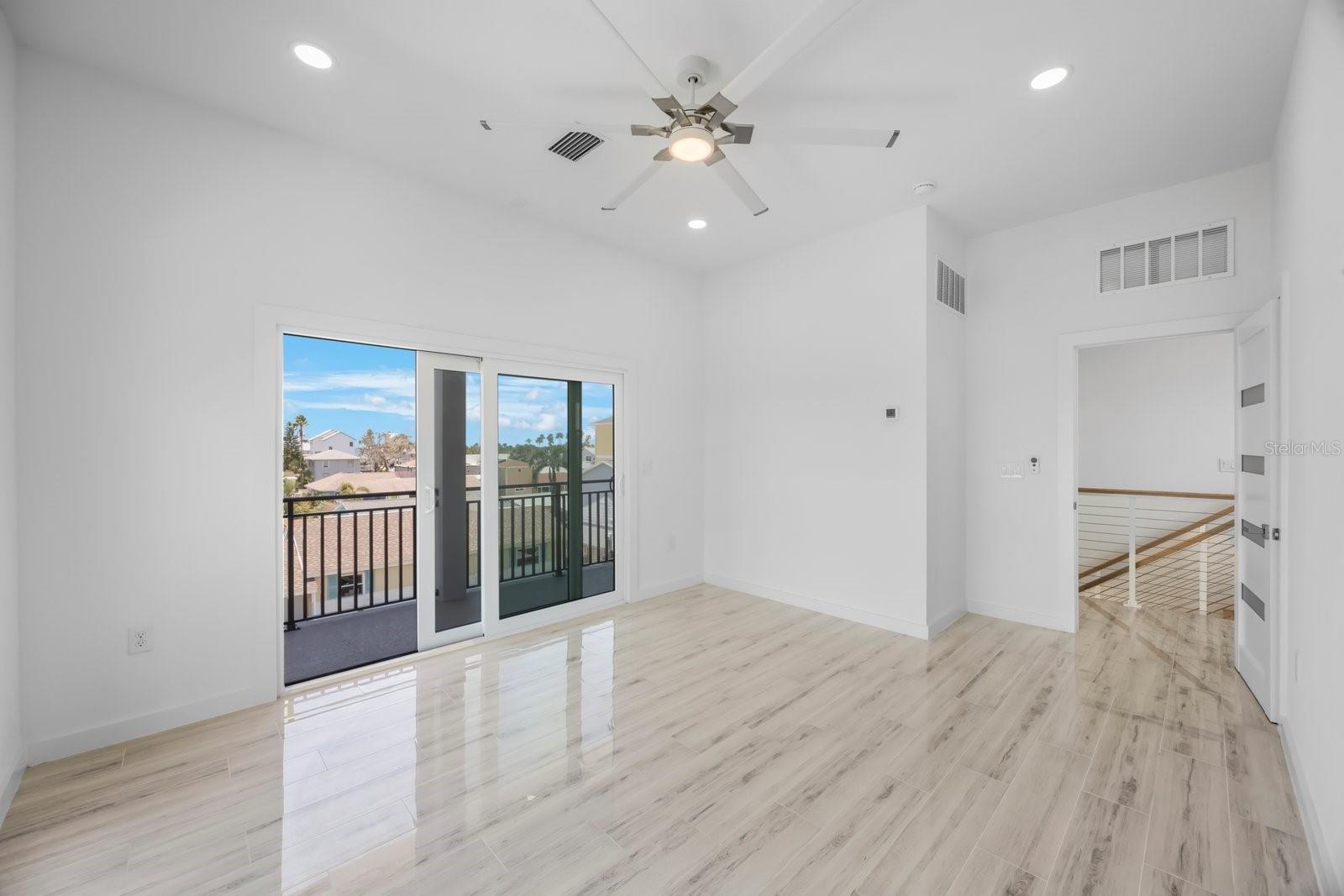 SURFSIDE SUB 3 - Residential