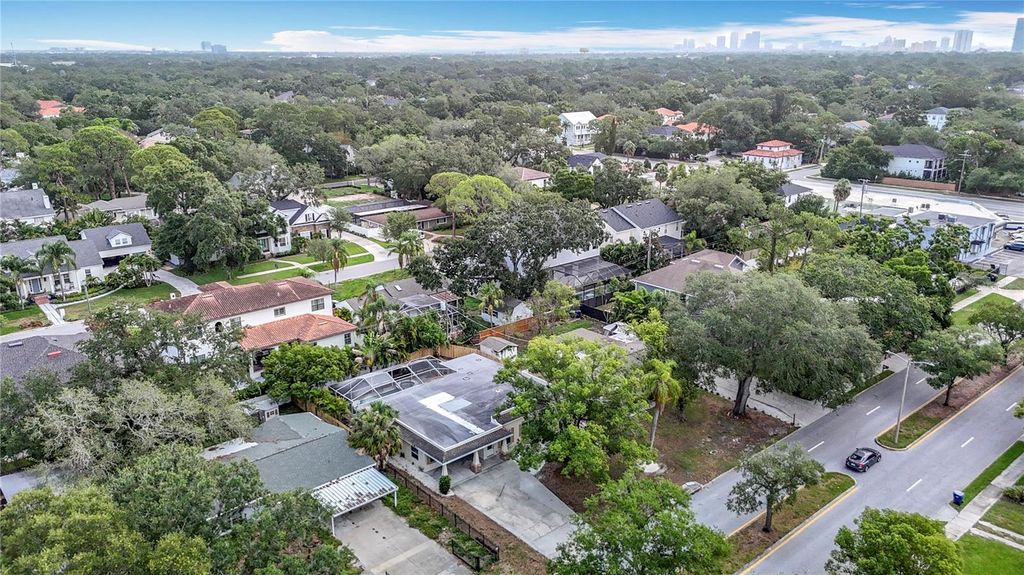 Photo of 4419 W El Prado Boulevard, Tampa, FL 33629 (MLS # TB8395068)