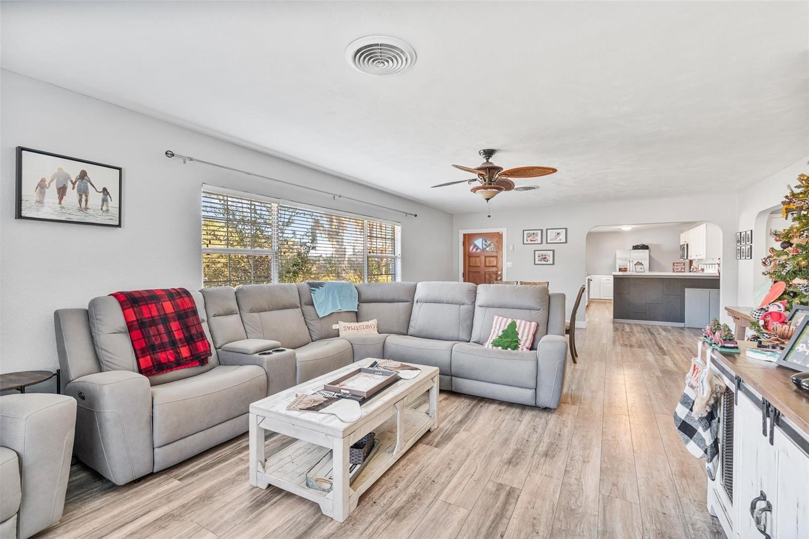 CREST HAVEN 01 - Residential