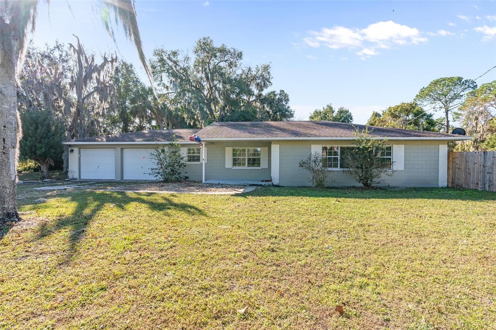 CREST HAVEN 01 - Residential