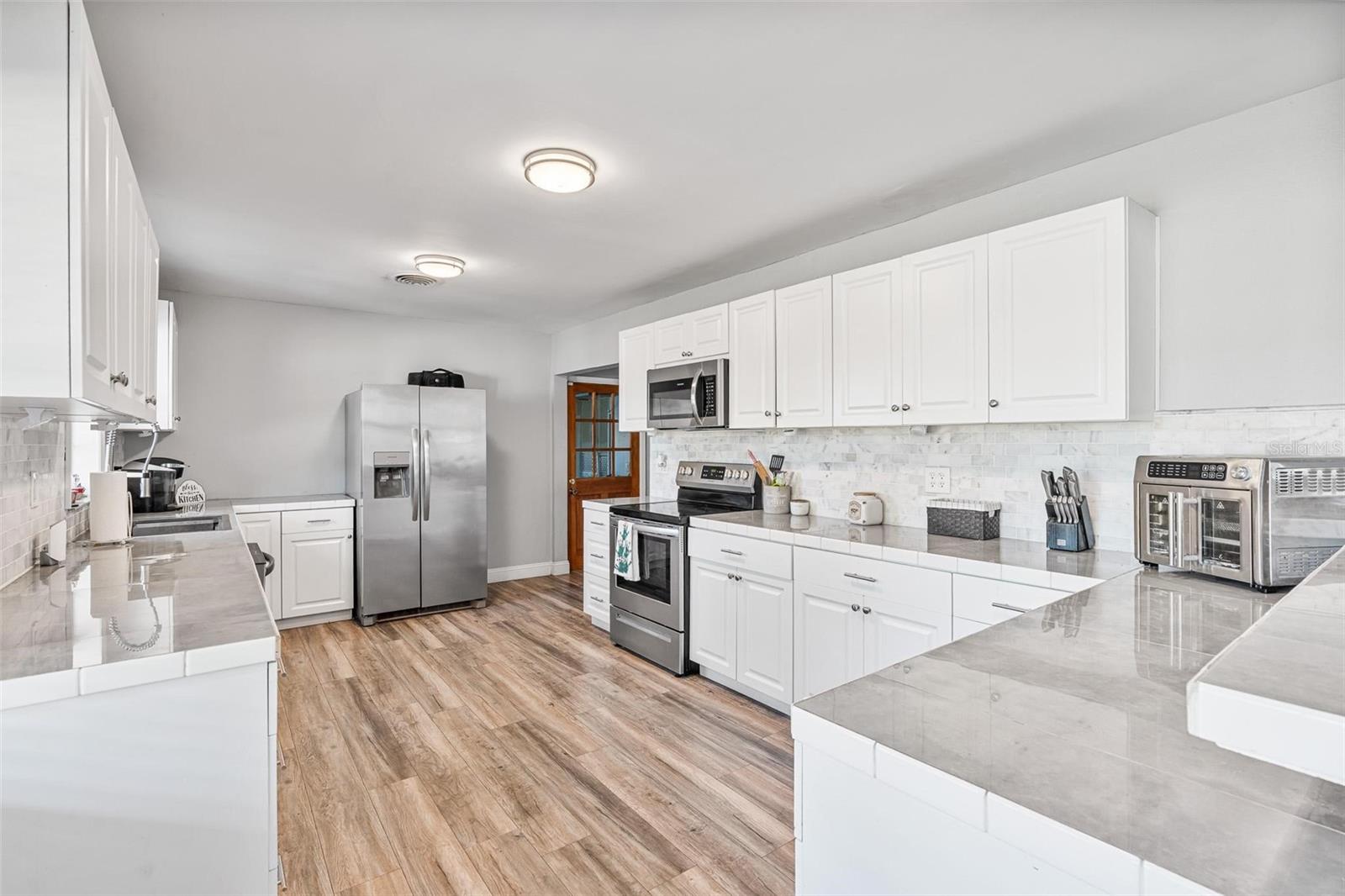 CREST HAVEN 01 - Residential