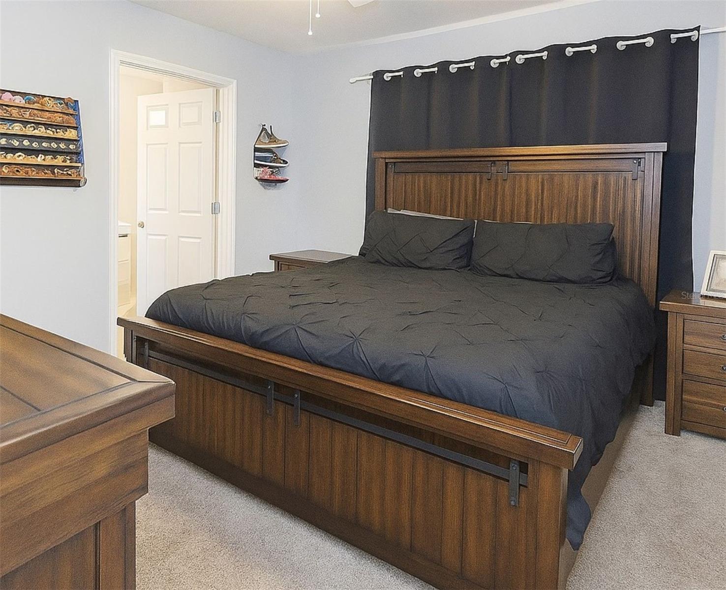 CREST HAVEN 01 - Residential