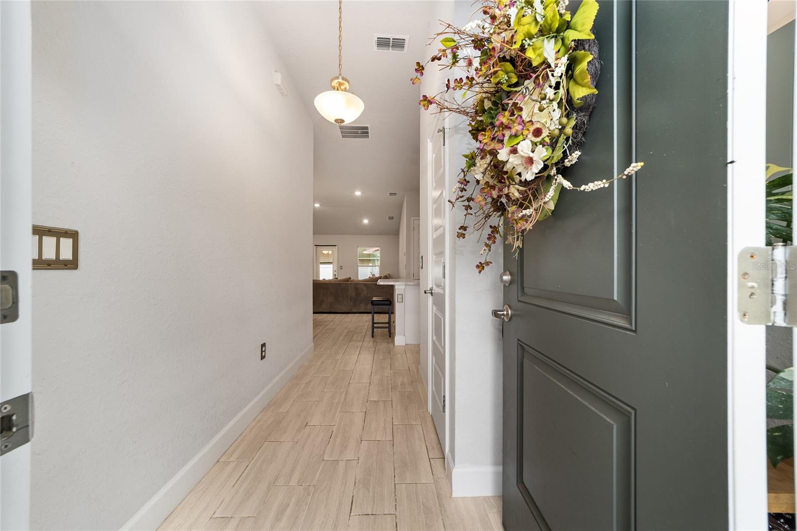 MAGNOLIA VILLAS WEST - Residential