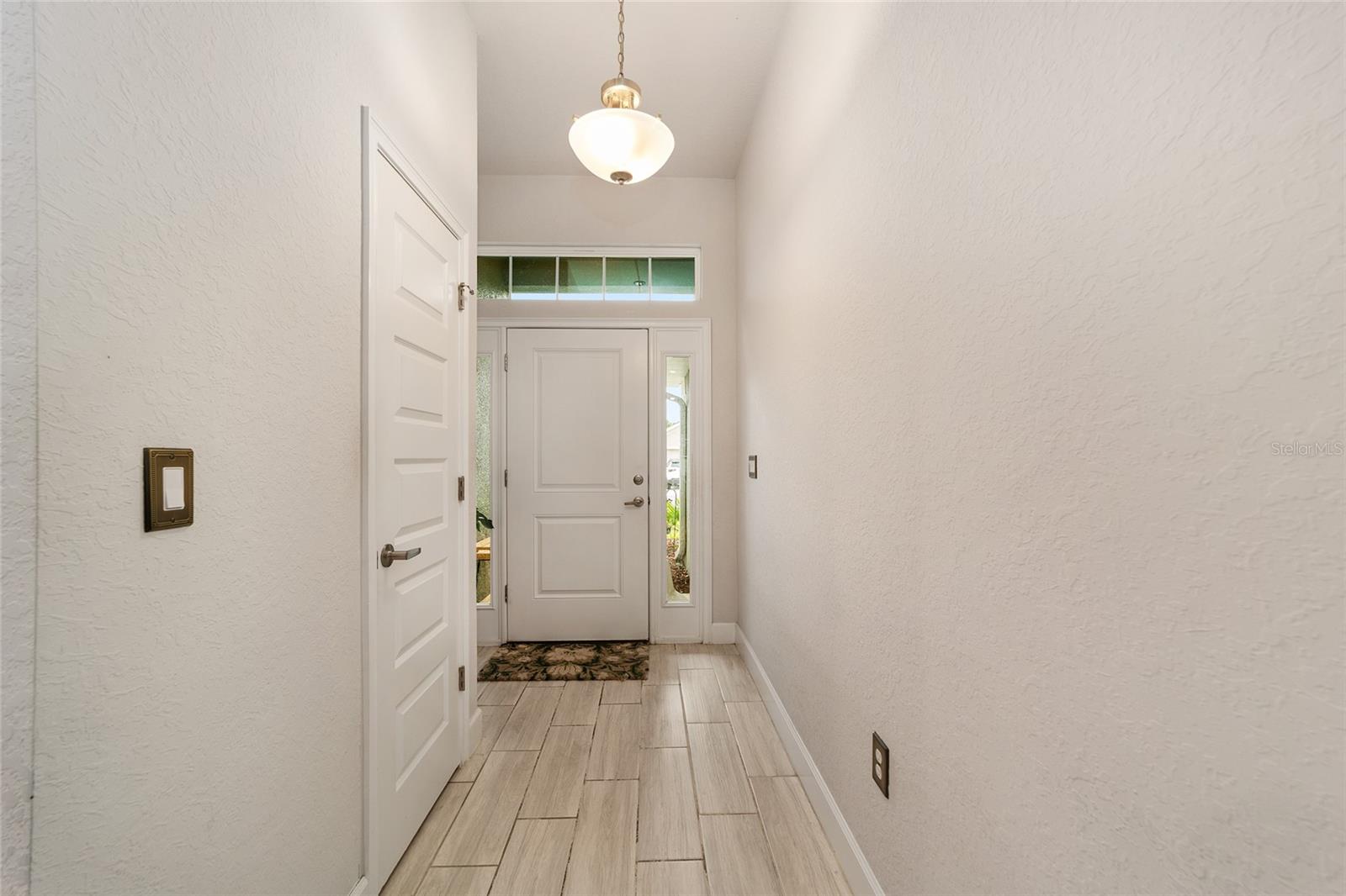 MAGNOLIA VILLAS WEST - Residential