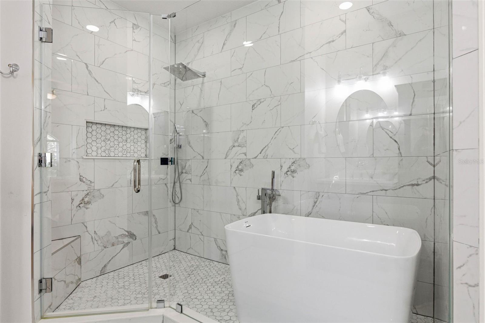 GRAND HAMPTON - Residential