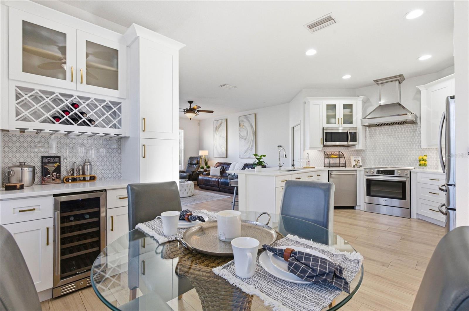 GRAND HAMPTON - Residential