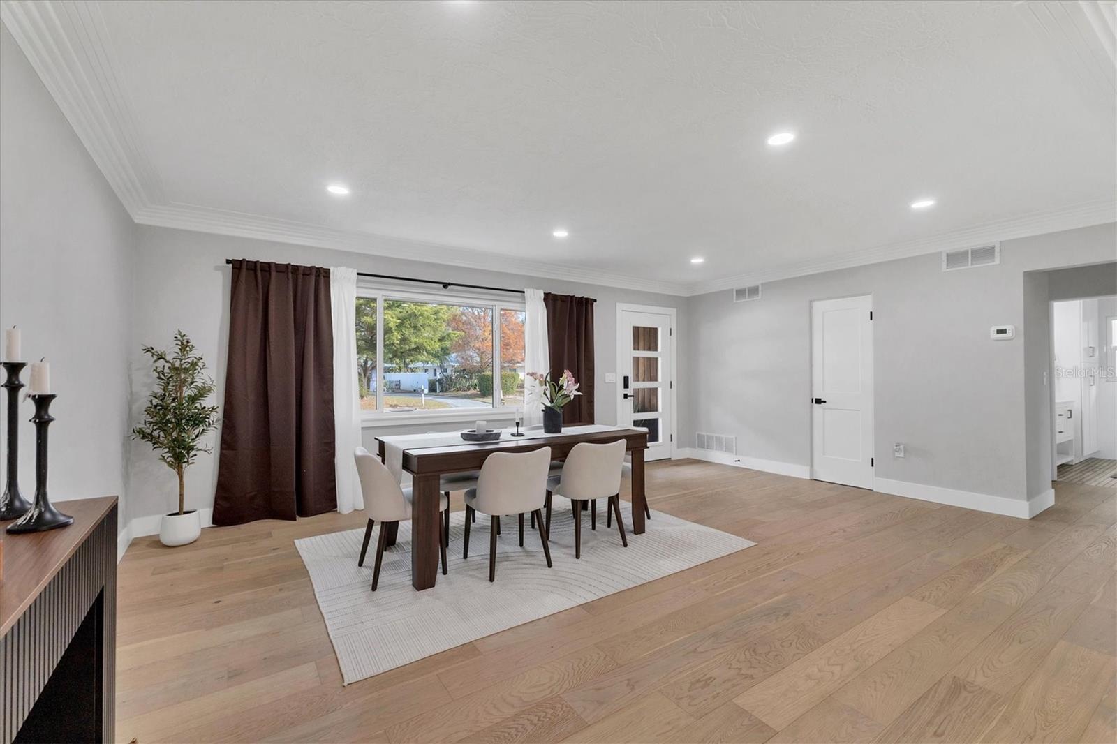 SUNNYSIDE PARK - Residential