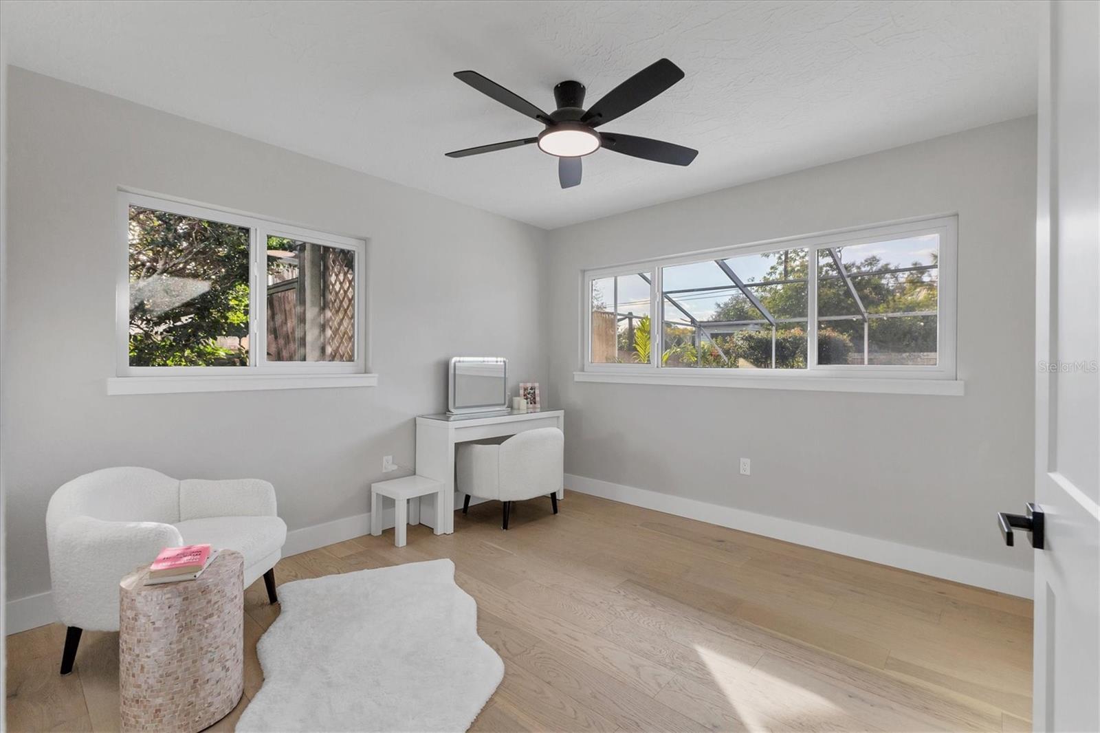 SUNNYSIDE PARK - Residential