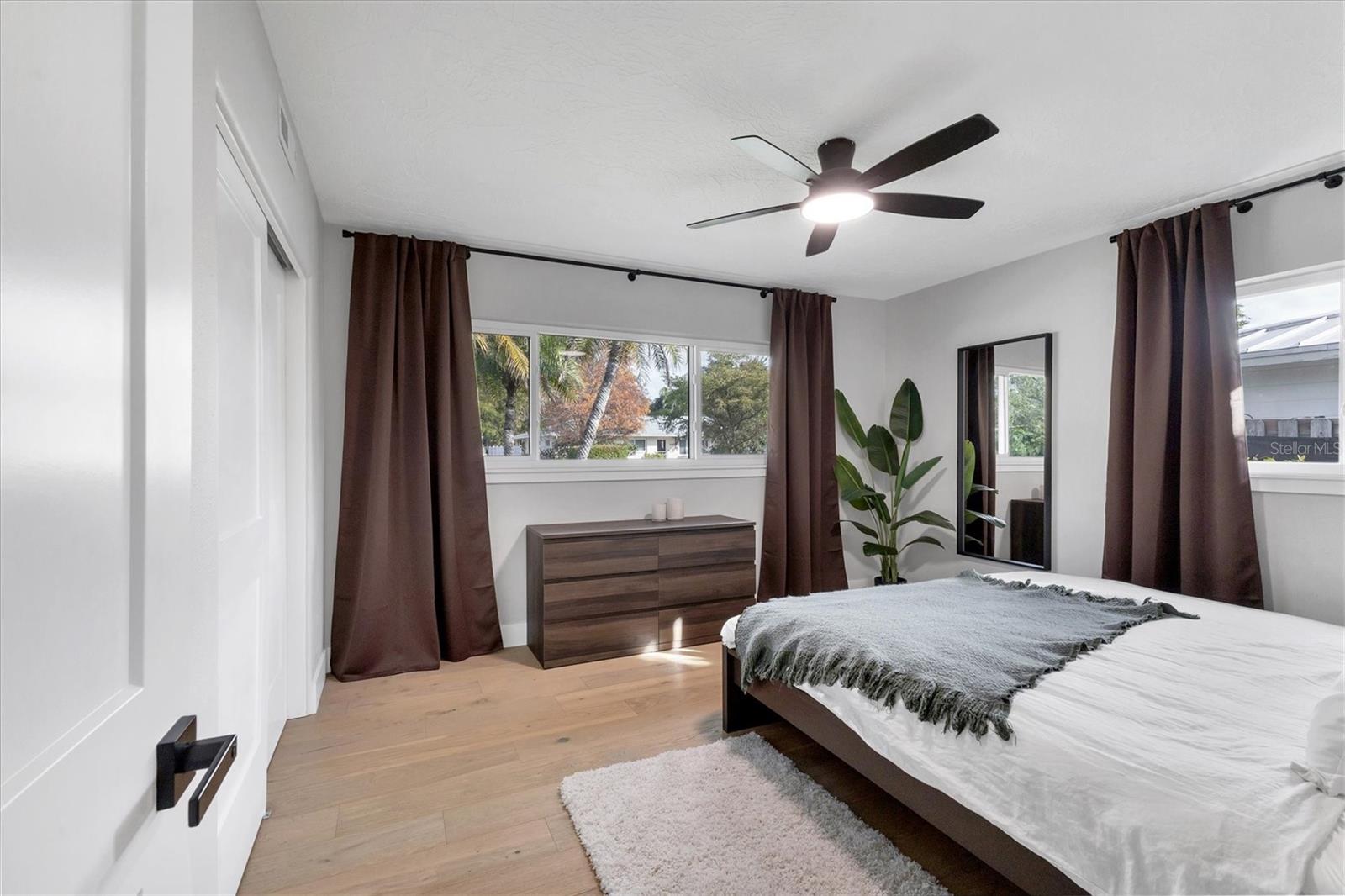 SUNNYSIDE PARK - Residential