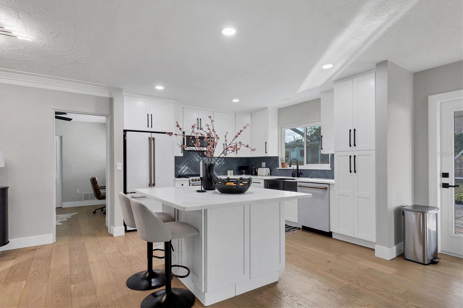 SUNNYSIDE PARK - Residential