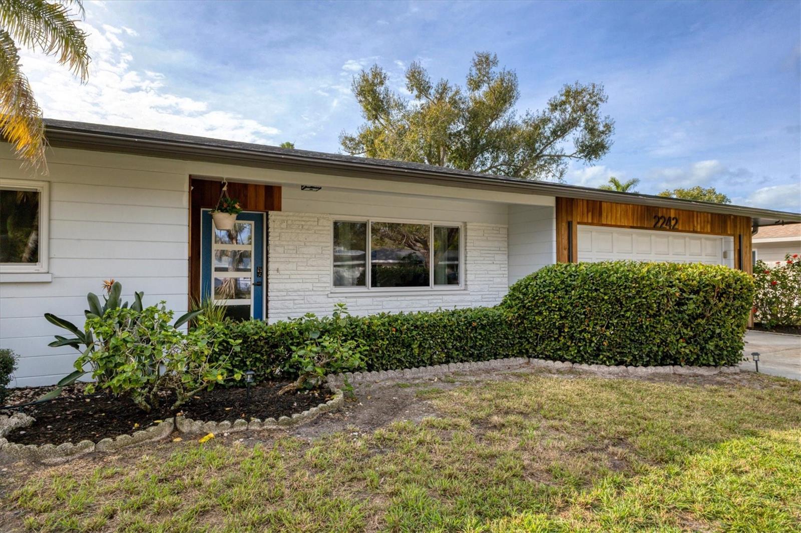 SUNNYSIDE PARK - Residential