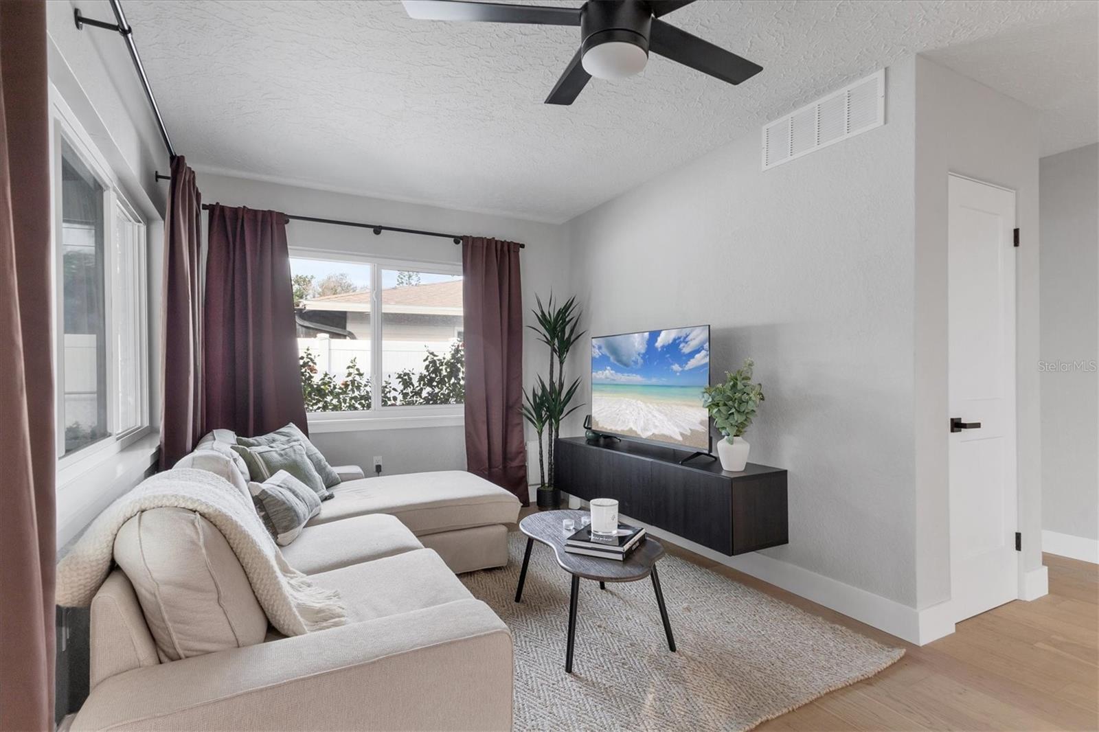 SUNNYSIDE PARK - Residential