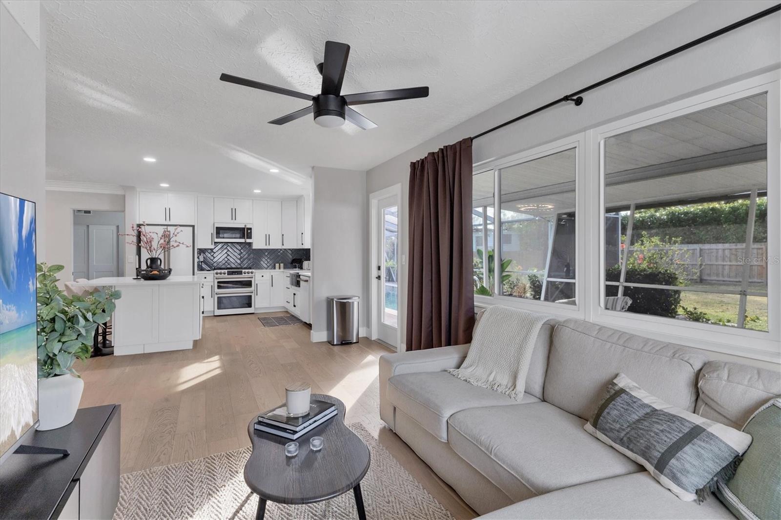 SUNNYSIDE PARK - Residential