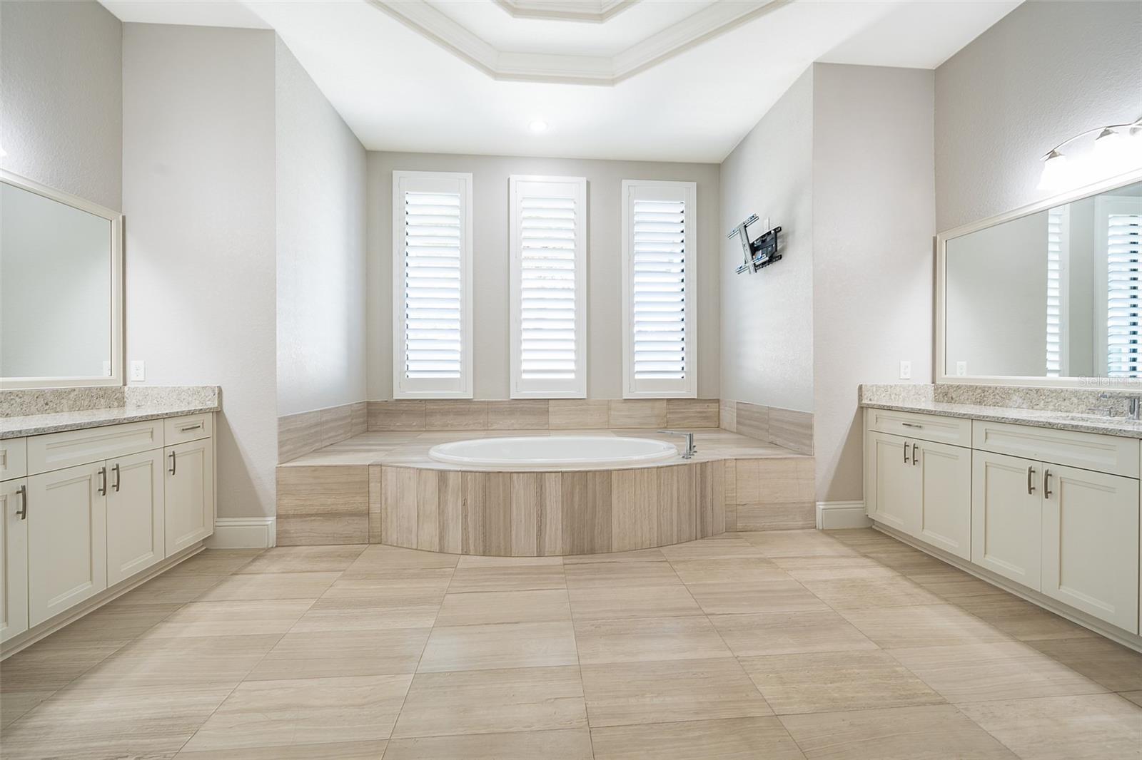 CASABELLA PH 2 - Residential Lease