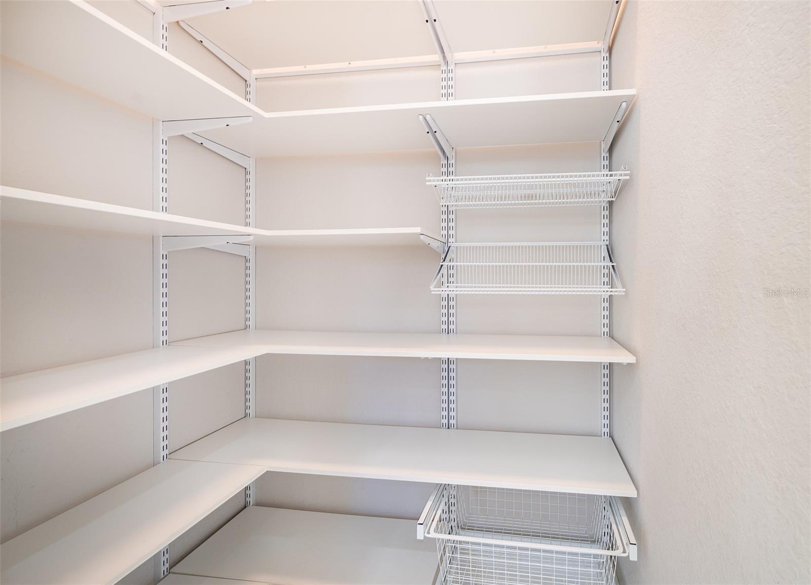 CASABELLA PH 2 - Residential Lease