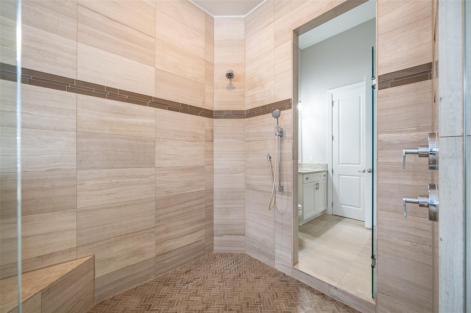 CASABELLA PH 2 - Residential Lease